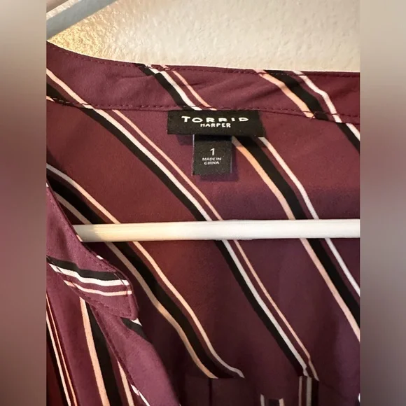 Torrid buttoned blouse - Picture 2 of 5
